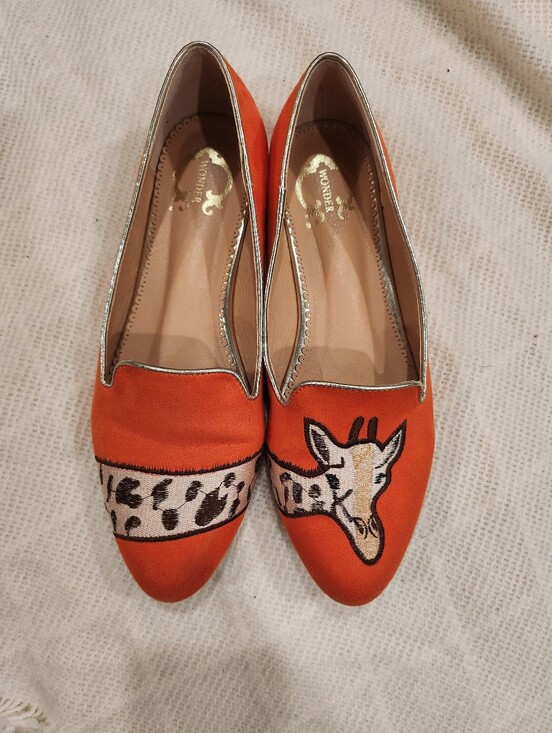 C. Wonder Shoes - C. Wonder Giraffe Flats Sz 8
